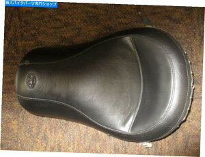 V[g }X^OV[g13 1/2C`X^bt\V[g2006ƃAbv_Ci/ChOCh - 76106 MUSTANG SEATS 13 1/2 INCH STUDDED SOLO SEAT 2006 AND UP DYNA/WIDE GLIDE - 76106