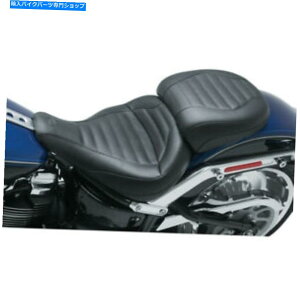 �V�[�g �}�X�^���O�\���c�[�����O�V�[�g - �^�b�N�A���h���[�� - FLFB�i�u���b�N�j75832 Mustang Solo Touring Seat - Tuck and Roll - FLFB (Black) 75832