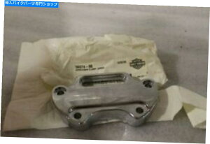 �N���[���p�[�c NOS OEM�j���[�n�[���[�A�b�p�[�n���h���o�[�N�����v56074-96 FXR FXR3 FXR4 Sportster Dyna NOS OEM NEW HARLEY UPPER HANDLEBAR CLAMP 56074-96 FXR FXR3 FXR4 Sportster Dyna�y���s�A���i�z
