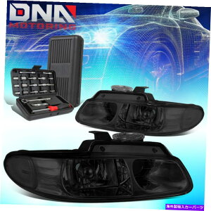 US�w�b�h���C�g 1996�N����1999�N�̃O�����h�L�����o���X���[�N�N���A�R�[�i�[�v���W�F�N�^�[�w�b�h���C�g�����v+�c�[�� FOR 1996-1999 GRAND CARAVAN SMOKED CLEAR CORNER PROJECTOR HEADLIGHT LAMPS+TOOLS�y���s�A
