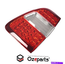 USテールライト トヨタのためのRh右側のテールゲートテールライトライトランプ100シリーズ05~07 RH Right Inner Tailgate Tail Light Lamp For Toyota Landcruiser 100 Series 05~07