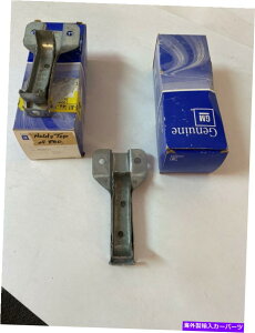 Radiator Nos 1967 1972 Chevy GMC K10 C10 20�g���b�N�u���U�[���W�G�[�^�[�g�b�v�u���P�b�g469850 PR NOS 1967 1972 Chevy GMC K10 C10 20 TRUCK BLAZER RADIATOR TOP BRACKETS 469850 PR�y���s�A���i�z