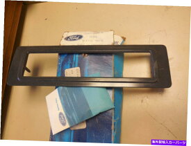 サイドマーカー Nos 1968 Ford MustangリアサイドマーカーBezel C8ZZ-13381-A NOS 1968 Ford Mustang Rear Side Marker Bezel C8ZZ-13381-A