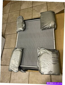 Radiator 2011-2016[d탉WG[^[B 3.6L5.7LɓK܂ 2011-2016 Charger radiator. Fits 3.6L And 5.7L