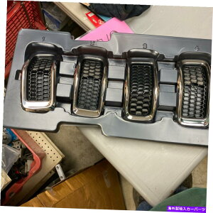 �N���[���J�o�[ 14-18�W�[�v�`�F���L�[�A�N�������u���b�N�O�����J�o�[�g�����C���T�[�g�A�p�[�g��68138335AB 14-18 Jeep Cherokee, Chrome & Black Grille Cover Trim Inserts, Part #68138335AB�y���s�A���i�z