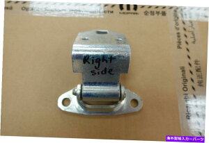 HOOD HINGES �V����66?70 B-Body2�h�A�̉E��h�A�q���W NEW 66 TO 70 B-BODY 2 DOOR RIGHT UPPER DOOR HINGE�y���s�A���i�z