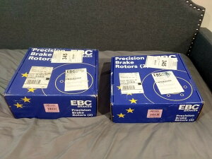 brake disc rotor ^ViI[vĂȂIWipbP[WjEBCXbg[^[NDXu[Xgtpbh Brand new (unopened original packaging) EBC slotted rotors & NDX Bluestuff pads