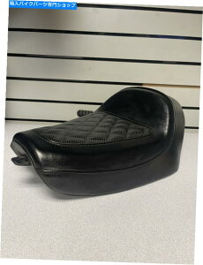 Seats n[[frbh\X|[cX^[883-1200JtF\V[gubNU[P52000424 Harley Davidson Sportster 883-1200 Cafe Solo Seat Black Leather P52000424