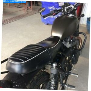 Seats T100�p��Triumph�V�[�g�i���A�����U�[�j�A�c�C���c�C���AT120�ɂ̓x�[�X�A�N���V�b�N�f�U�C�����܂܂�܂� TRIUMPH SEAT(Real Leather) for T100,treet Twin,T120 include Base,Classic Design�y���s�A���i�z