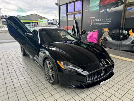 マセラティ グラントゥーリズモ S [中古] AT