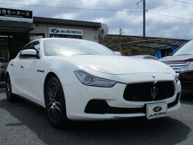 マセラティ ギブリ ベースグレード [中古] 禁煙車 AT