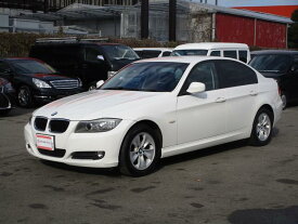 3シリーズ 320iスタイルエッセンス（BMW）【中古】 中古車 セダン ホワイト 白色 2WD ガソリン