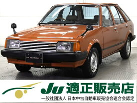 ファミリア （マツダ）【中古】 中古車 セダン イエロー 黄色 2WD ガソリン