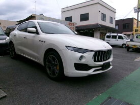 マセラティ レヴァンテ ベースグレード [中古] 禁煙車 保証期間あり 1ヶ月 AT