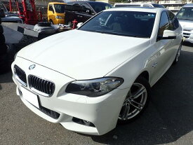 5シリーズ 523d Mスポーツ（BMW）【中古】 中古車 セダン ホワイト 白色 2WD 軽油