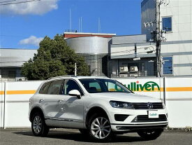 トゥアレグ V6アップグレードパッケージ（フォルクスワーゲン）【中古】 中古車 SUV・クロカン ホワイト 白色 4WD ガソリン