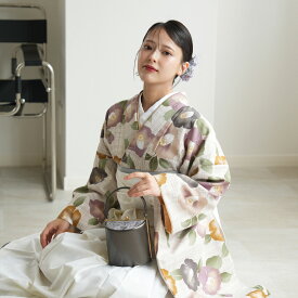 【レンタル】【utatane 袴 17点セット　格子ベージュにニュアンス椿】二尺袖着物 はかま フルセット 卒業式 大学生 専門学生 レディース 女性 袴91cm袴91-99cm（身長153-170cm）足袋プレゼント 重ね衿縫い付済 往復送料無料