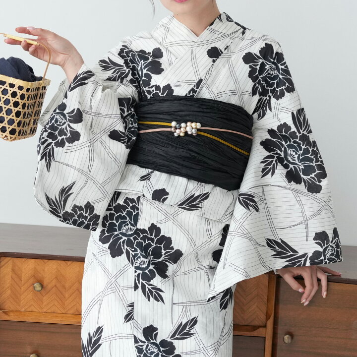 楽天市場】【utatane 高級変わり織 浴衣3点セット 白地に墨黒の露芝 