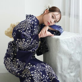 【utatane×注染工房 日本製小幅生地使用 浴衣3点セット 染めベージュ 藍色に古典乱菊】特選シリーズ 注染 本染め にじみ 手染め ぼかし フリーサイズ 浴衣セット（ゆかた・帯・下駄）ですぐお出かけ 日本製 国産 手縫い併用国内縫製 奈良の職人さんの手染め