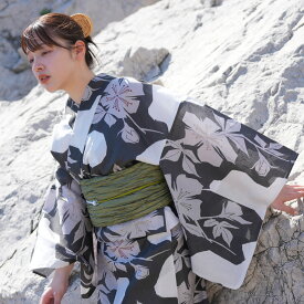 【utatane 高級変わり織 浴衣3点セット 白地に墨色の花切り絵】ここでしか買えない昭和初期アンティーク復刻版 フリーサイズ 浴衣セット（ゆかた・帯・下駄）ですぐお出かけ 上質 うたたね 国産生地 国内染色