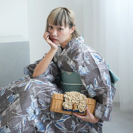 【ニコアンティーク 高級変わり織 浴衣3点セット かすれアネモネ　グレー×ブルー】みんなと違う浴衣を着よう！個性派きものブランドNicoAntiqueの2025年新作 フリーサイズ 浴衣セット（ゆかた・帯・下駄）ですぐお出かけ レトロ 国産生地 国内染色