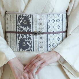 【utatane 博多織 小袋帯 長尺 正絹 リバーシブル インド更紗献上 ベージュ】日本製 国産 本場筑前博多織 博多帯 半幅帯 細帯 紋小巾袋帯 本筑 シルク オールシーズン 浴衣 紬 小紋 着物 証紙付き