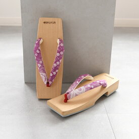 【utatane 高級桐下駄 有松絞り鼻緒 Lサイズ 角型右近 白木】国産 日本製 げた 単品 伝統工芸有松絞り生地使用 徳島の下駄職人さんと滋賀の鼻緒職人さんの手仕事 浴衣はもちろん、足袋を履いて着物にも ひとつひとつ表情が異なるあなただけの1点物