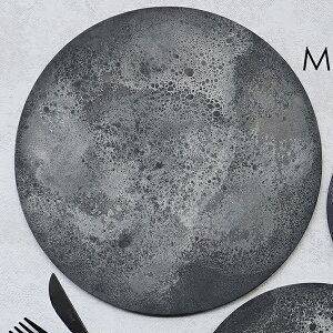 yAEgbgzLcā@moon surface a26.0cmiLjv[g@33-142i1j