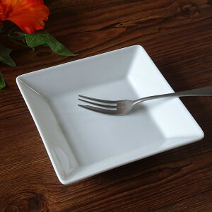 お皿 白磁13.3cmスクエア深皿ポーセラーツ 白い食器 おしゃれ オシャレ 真っ白 無地 カフェ レストラン シンプル おうちカフェ