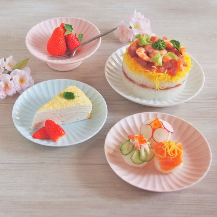 楽天市場 かすみ 丸皿 18cm 和食器 菊型 白 青白 さくら ちらし寿司ケーキ ケーキ皿 ホワイト ブルー ピンク 青 桜 かわいい 春 おしゃれ 皿 お皿 食器 おさら サクラ テーブルウェア器彩人うつわさいと 楽天市場 かすみ 丸皿 18cm 和食器 菊型 白 青白 さくら ちらし寿司ケーキ ケーキ皿 ホワイト ブルー ピンク 青 桜 かわいい 春 おしゃれ 皿 お皿 食器 おさら サクラ テーブルウェア器彩人うつわさいと