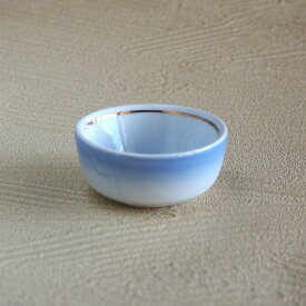 金線 コバルト吹 千代久 6.7cm 小付 珍味 お猪口 ちょこ おちょこ 盃 杯 金 コバルト ブルー 青 酒 お酒 日本酒 おしゃれ 落ち着いた 和風 和食器 料亭 小料理屋 日本製