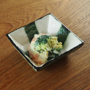 角小鉢 織部 市松 9cm 正角鉢 正月 皿 いちまつ 食器 和食器 和風 おりべ オリベ 小鉢 こばち かわいい カワイイ 漬物 突き出し