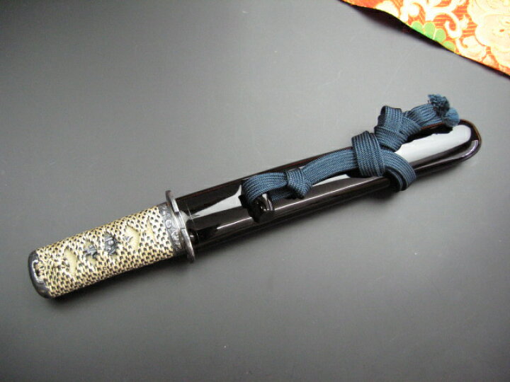 楽天市場】V.ROAD 模造刀 短刀・御守刀 糸巻柄6寸 T001 黒鞘 コンビニ 