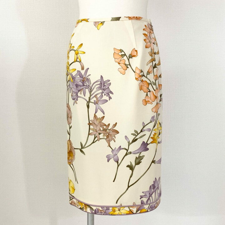 楽天市場】《美品》 LEONARD レオナール 美しい花柄プリント 花柄  
