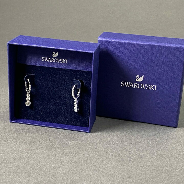 楽天市場】《美品》 SWAROVSKI スワロフスキー 3連 ダイヤ クリスタル 