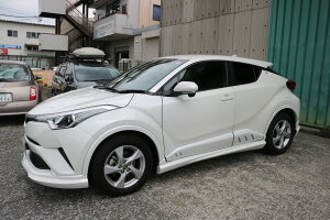 トヨタ C-HR用サイドドアパネルとカスタムフェンダー1台分セット 【素地・未塗装】適合型式:全グレード装着可 H-STYLE製