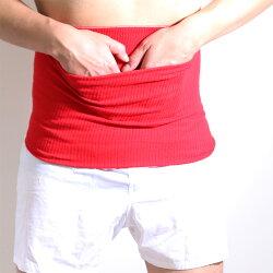 男性用の赤肌着