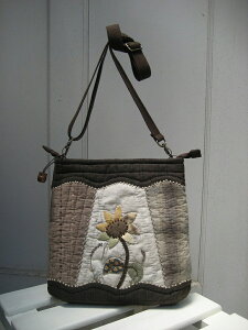 【パターンレシピ】ひまわりのポシェット