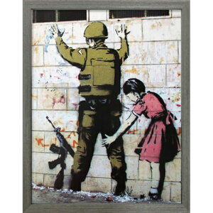 �������� Banksy �A�[�g�t���[�� �o���N�V�[ Girl Searching Soldier IBA-61731 30.5x38x3.2cm �z�t���C���e���A ���i