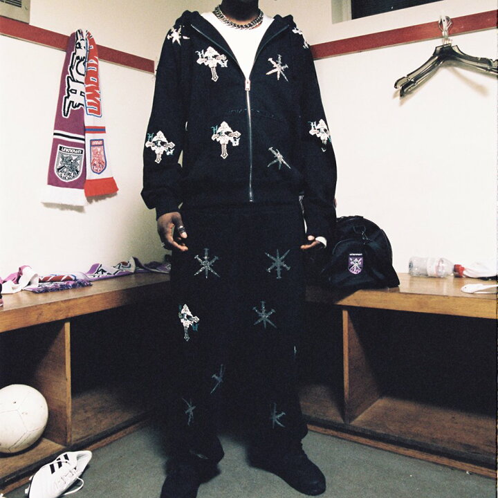 楽天市場】UNKNOWN LONDON / HCW Dagger Rhinestone Zip Hoodie : VENTURER