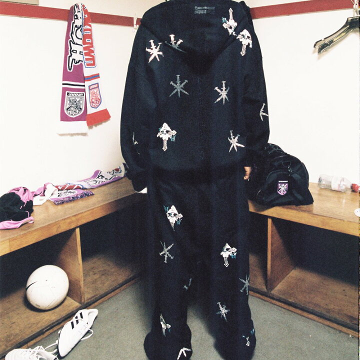 楽天市場】UNKNOWN LONDON / HCW Dagger Rhinestone Zip Hoodie : VENTURER