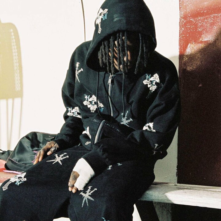 楽天市場】UNKNOWN LONDON / HCW Dagger Rhinestone Zip Hoodie : VENTURER 