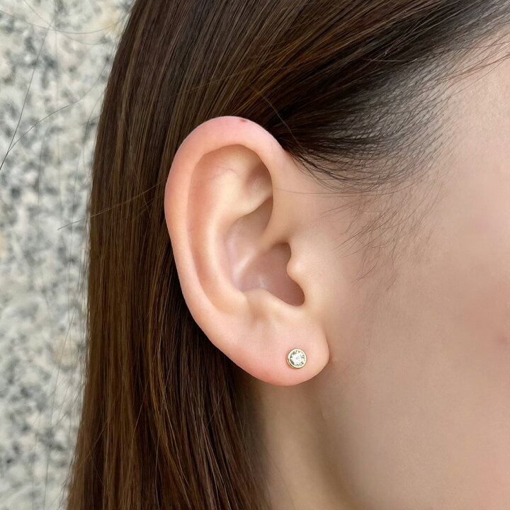 ベリテ K18ホワイトゴールドダイヤモンドピアス 0.6カラット 美品