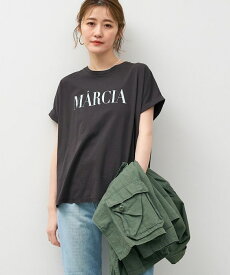 【MICA&DEAL】マイカアンドディール "MARCIA" HEM ROUND LOGO PRINT T-SHIRT | レディース Tシャツ ロゴ ロゴTシャツ 半袖 半袖Tシャツ 半袖ロゴTシャツ プリント プリントTシャツ ロゴプリントTシャツ ヘムラウンド ヘムラウンドTシャツ シンプル ブランド 日本製