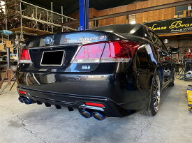 AWS210 210クラウン ハイブリッド　グラヴィス120Φ 4本出し 車検対応　マフラー　エグゼクティブエディション専用マフラー