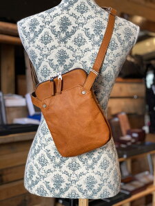 yBAGGY PORT/oM[|[g/KOIwFULL CROME POCKET SHOULDERxztN[₵vc^~jU[V_[obO|Pbgɓ̂͂Ɏ܂܂iKOT-851jY/fB[Xy