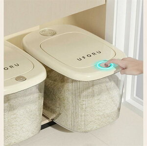 Ăт 5kg 10kg Ď[  哤  S2F  Lb`pi Lb`[ ۑe ܍[ e CX{bNX vX`bN ğC ngM hbOt[h XgbJ[ petfoodbucke