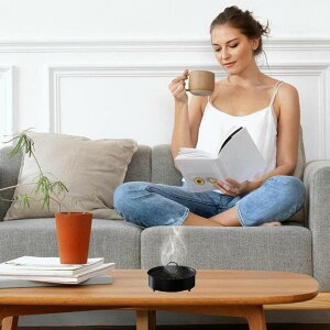 蚊取り線香 ホルダー 香取線香ホルダー 蚊遣り スチール製 蚊取り線香入れ キャンプ 蚊遣器 蚊取り 蓋付き 滑り止め おしゃれ 蚊取り線香ホルダー 安全防火 室内 室外 庭仕事 アウトドアに