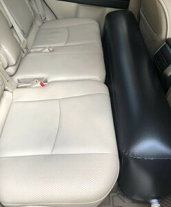 エアクッション カー用品 車用 クッション フットレスト 空気 隙間 エアークッション スペースクッション シンプル 無地 リラックス