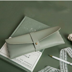 ペンケース レディース メンズ ペンポーチ 筆箱 無地 レザー 大容量 文房具 シンプル 筆入れ 小物入れ 学生 人気 簡単でおしゃれ きれいめ